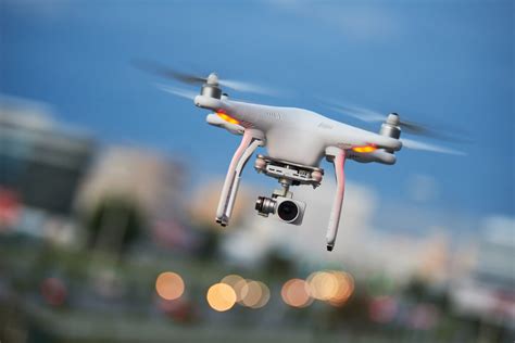 WROCŁAW Policyjny dron lata nad miastem Dlaczego Wrocławskie Fakty