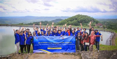 Pelatihan Tata Kelola Desa Wisata Puspar