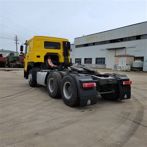 Sinotruck X Howo Used Tractor Trailer Truck Head Truck For