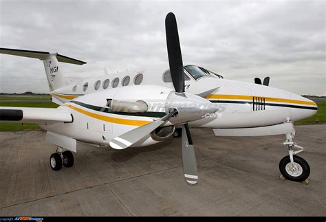 Beechcraft King Air Large Preview Airteamimages