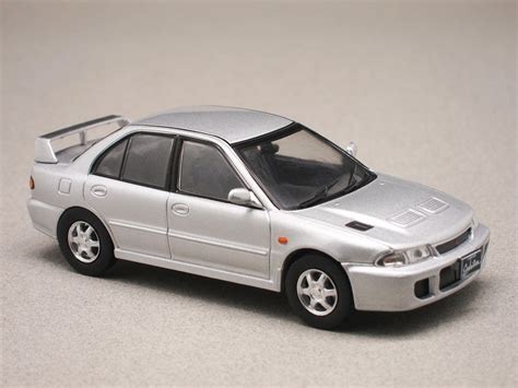 Mitsubishi Lancer GSR Evo Whitebox 1 43e Minicarweb