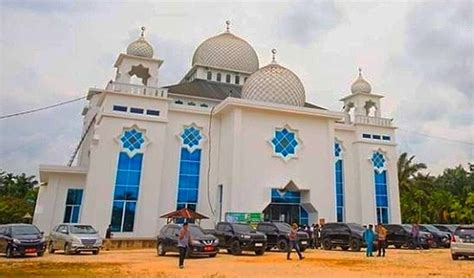 Melihat Masjid Darussalam Yang Dibangun Dari Infak Dan Sedekah Warga Rp