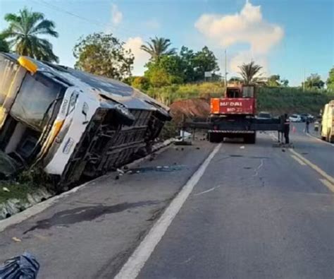 Notícias Ônibus De Turismo Que Sofreu Acidente Com 9 Mortos Na Br 101