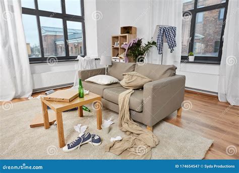 Messy Room Stock Photography | CartoonDealer.com #6361478