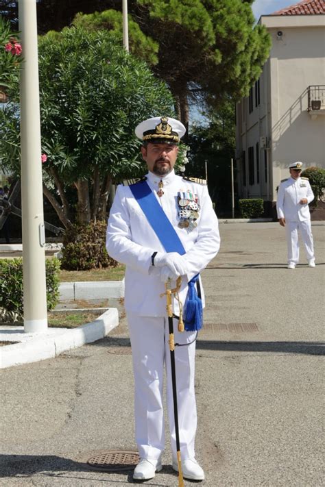 Marina Militare Di Messina Saluta Il Capitano Di Vascello Lauria