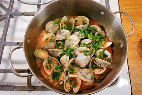 Steamed Littleneck Clams with Chorizo, Garlic and White Wine - Ian Benites