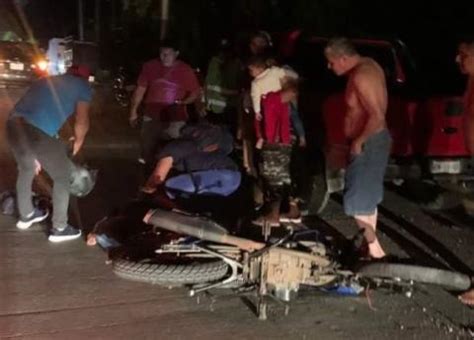 Motociclistas Sufre Aparatoso Accidente En Teapa