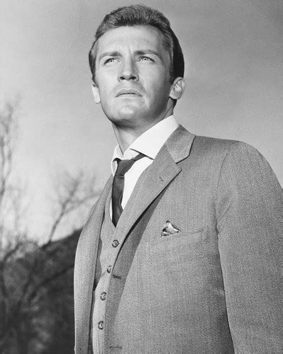 Roy Thinnes The Invaders Posters and Photos 172132 | Movie Store