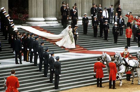 The Crown: Why Charles and Diana's wedding is hardly shown