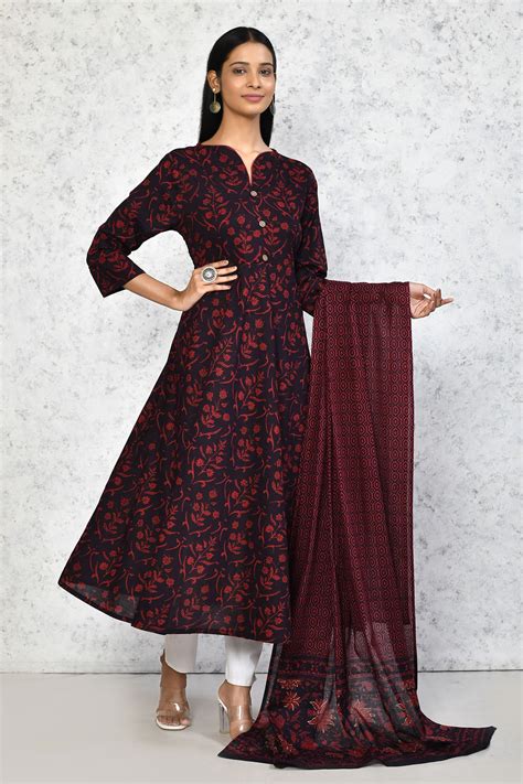 Buy Maroon Cotton Printed Floral Notched Anarkali With Dupatta For