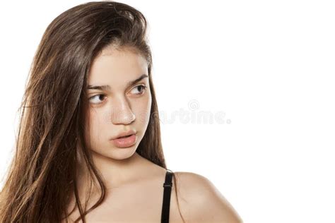 Jugendlich Brunette Mädchen Stockfoto Bild von baumuster jugendlicher