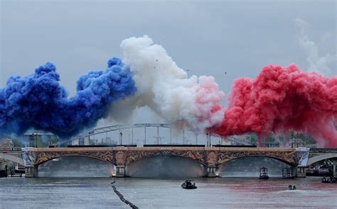 C R Monie Douverture Des Jo Paris Cette Photo Du Pont Dausterlitz