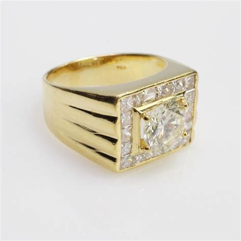 4 6ct TW Diamond 18k Gold 13g Ring Evaluated By Independent