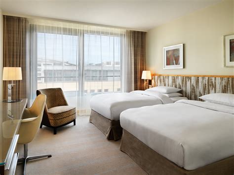 Hotel Rooms in Mainz by the Rhine River | Hyatt Regency Mainz