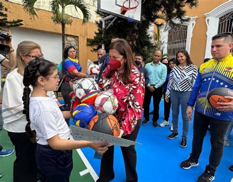 Inauguran cancha de usos múltiples en La Pastora en Caracas Últimas