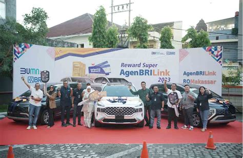 GoRiau Beri Apresiasi BRI Bagikan Mobil Kepada Agen BRILink Berprestasi