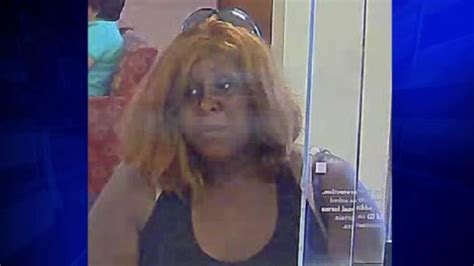 Fbi Searching For Woman In Hallandale Beach Bank Robbery Wsvn 7news