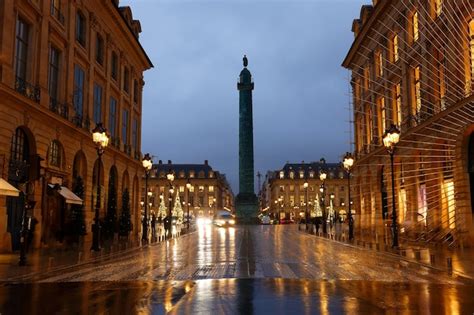 Columna De Vend Me Con Estatua De Napole N Bonaparte En La Plaza