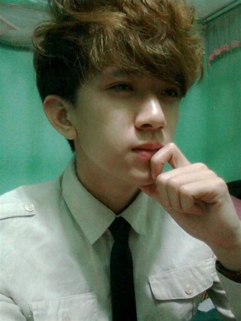 Ảnh hot boy 9x đẹp dễ thương phong cách trẻ trung năng động Thư viện Ảnh đẹp hot nhất 2025