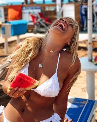 Alice De Bortoli Nude Porn Pictures Xxx Photos Sex Images Pictoa