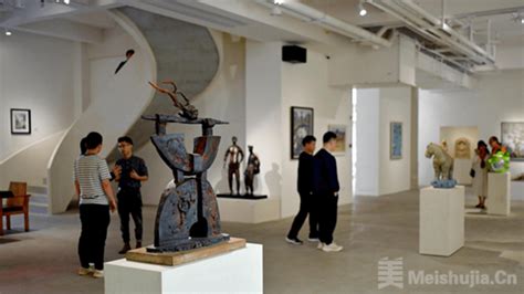 圭来艺术馆开馆 75位重庆美术家近百余幅精品画作首展亮相 艺术新闻 中国美术家网