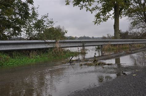 Rigny sur Arroux La route du Crot est coupée