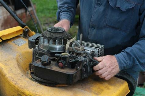 Riding Lawn Mower Will Not Start When Hot