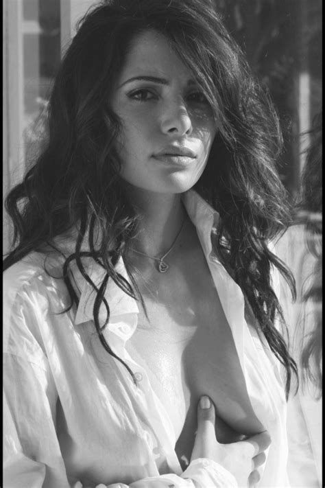 Sarah Shahi Just Became A MILF Congrats