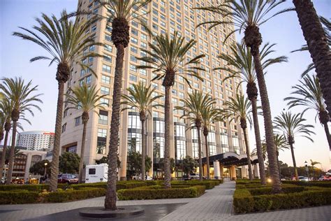 Manchester Grand Hyatt San Diego: Hotel Review - On The Road With Jen