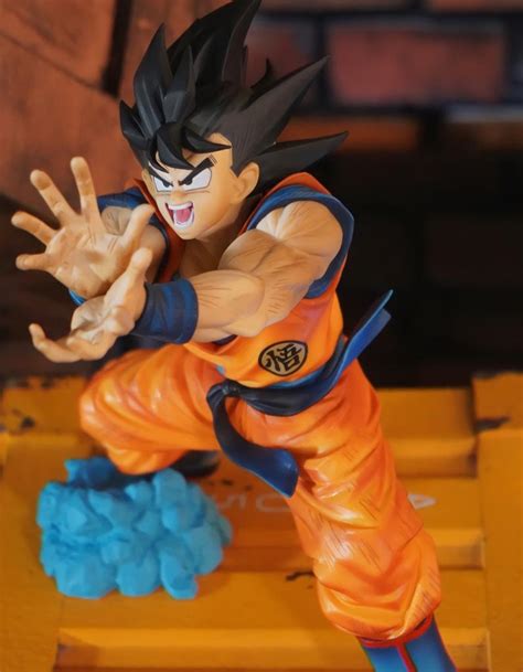 Estátua Son Goku Kamehameha Dragon Ball Z Banpresto Bandai Toyshow