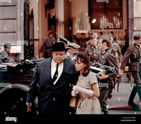 Orson Welles Und Leslie Caron Brennt Paris Unter Der Regie