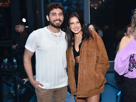 Ana Castela E Gustavo Mioto Posam Juntos Em Evento Em Meio Rumores De