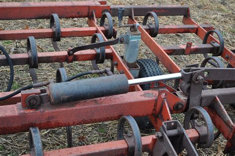 15’ Mckey Field Cultivator Danish Tine 3 Pt Hyd Fold Rear Baskets