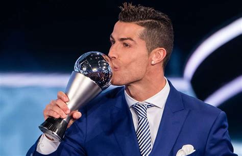 Cristiano Ronaldo Becomes Football’s First Ever Billionaire