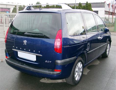 PEUGEOT 807 - Review and photos