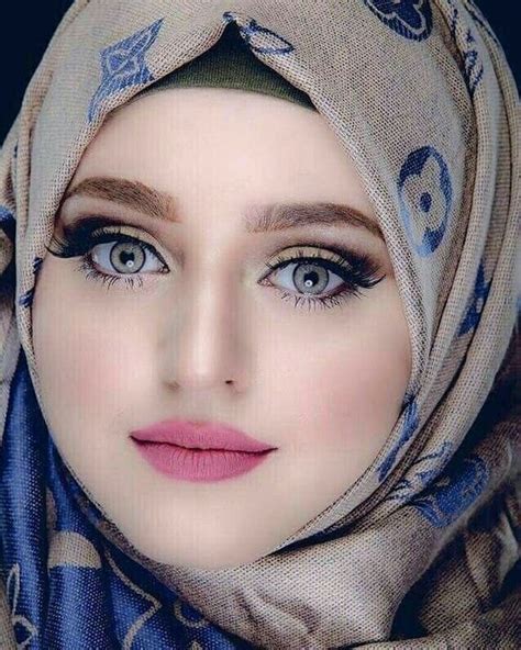 Beautiful Eyes And Innocent Face Muslim Hijab Girl In 2021 Beautiful