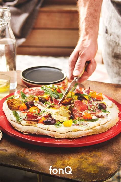 Zo Maak Je De Lekkerste Pizzas In Eigen Tuin Ethnic Recipes Food Pizza