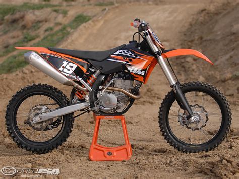 2010 KTM 250 SX - Moto.ZombDrive.COM