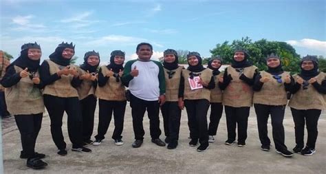 Sma Negeri Moro Semarakkan Hut Ri Dengan Permainan Tradisional