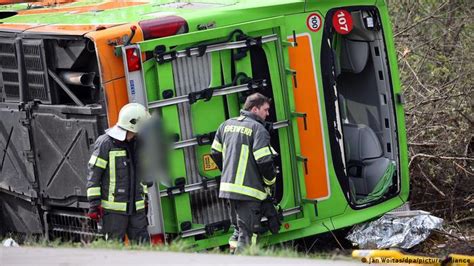 Acidente ônibus da Flixbus deixa ao menos quatro mortos na Alemanha