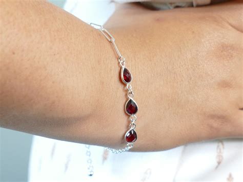 Grenat rouge naturel facetté Bracelet argent massif fmb créations