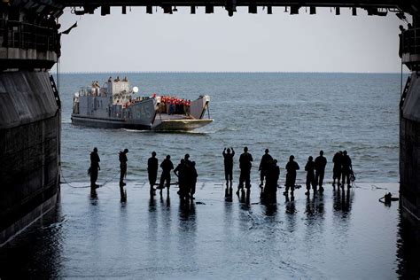 A Landing Craft Utility Lcu Approaches The Amphibious Picryl Public Domain Search