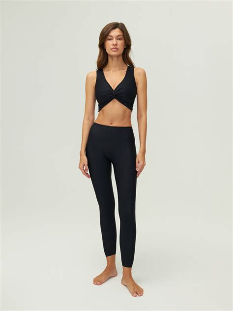 Топ с узлом Sport Black – Emilie Musee