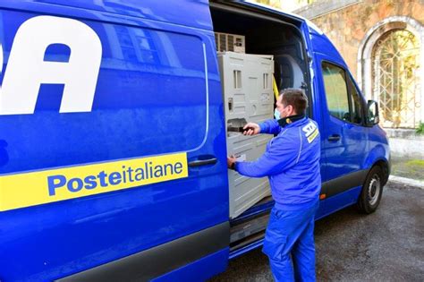 Poste Italiane Assume Diplomati In Sda Ecco La Domanda Di