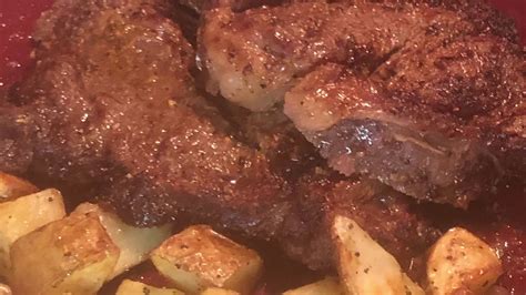 Air Fryer Steak And Potatoes At The Same Dam Time Youtube