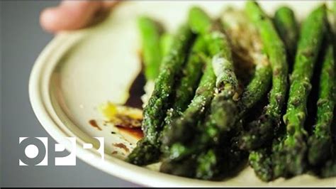 Sweet And Savory Roasted Asparagus Spears Recipe Youtube