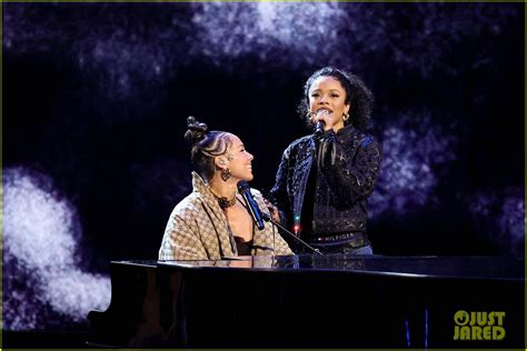 Alicia Keys Brings Out Surprise Guest Jay Z For Hell S Kitchen Performance At Tony Awards 2024