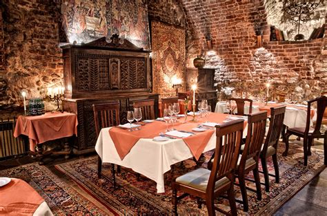 Best Restaurants In Krakow Old Town Delicious Poland