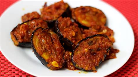 Eggplant With Spicy Tomato Dry Spicy Masala Baingan Baingan Masala