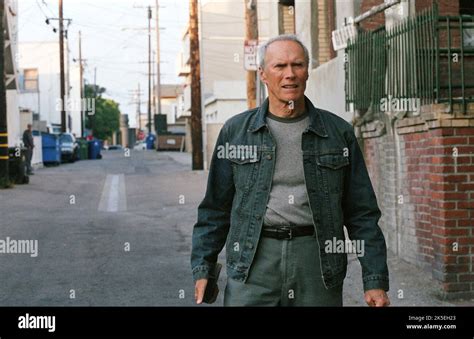 CLINT EASTWOOD, MILLION DOLLAR BABY, 2004 Stock Photo - Alamy